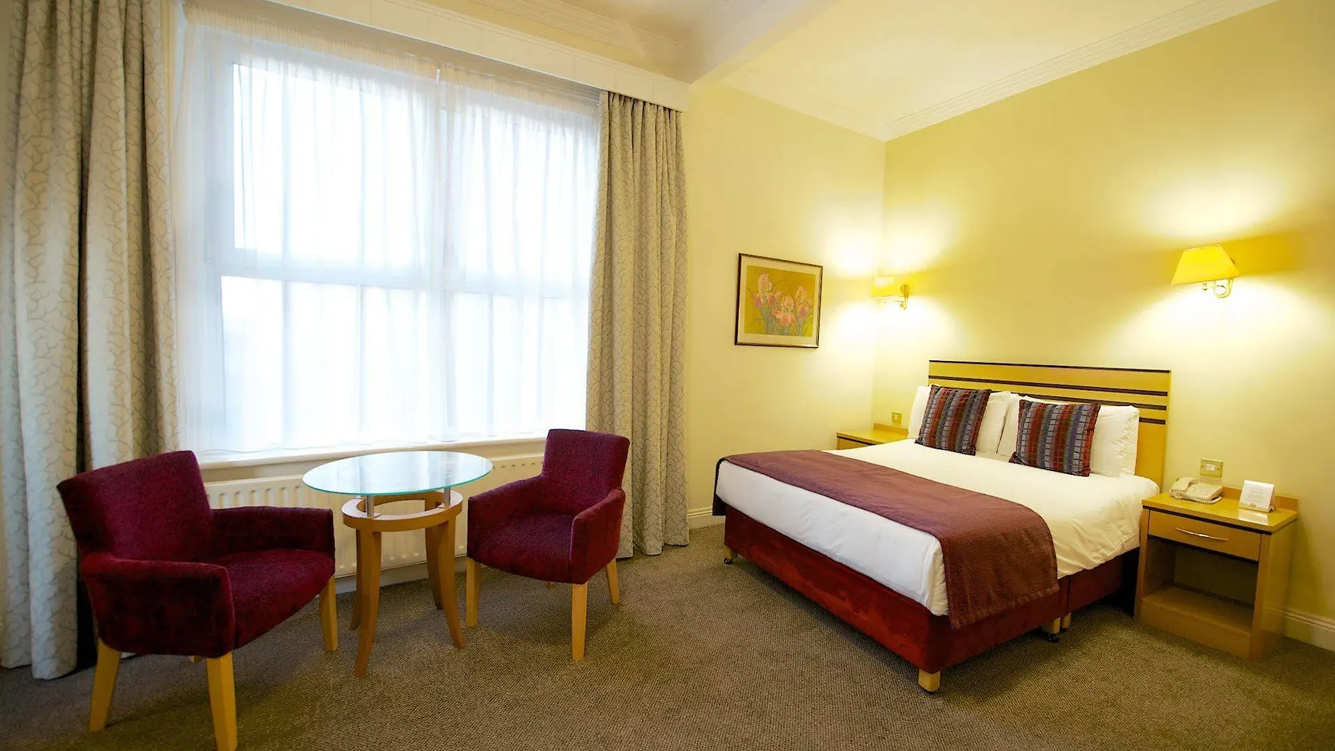 The Metropole Hotel Корк